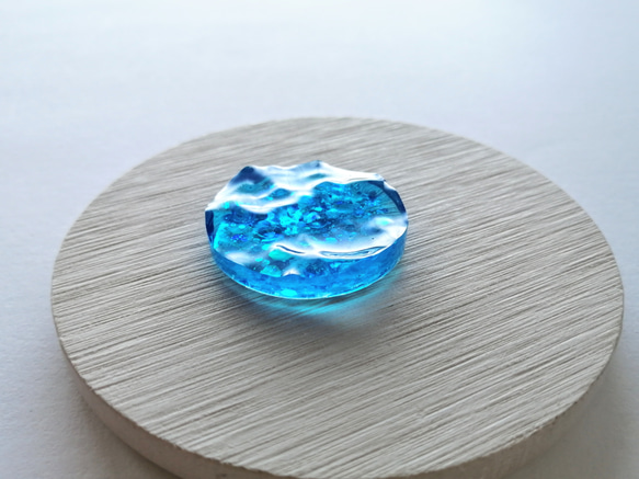蓄光‪☆暗闇で光る海のコロンとかけら‪(ブルー)☆ / レジン / 海 / 水面 9枚目の画像