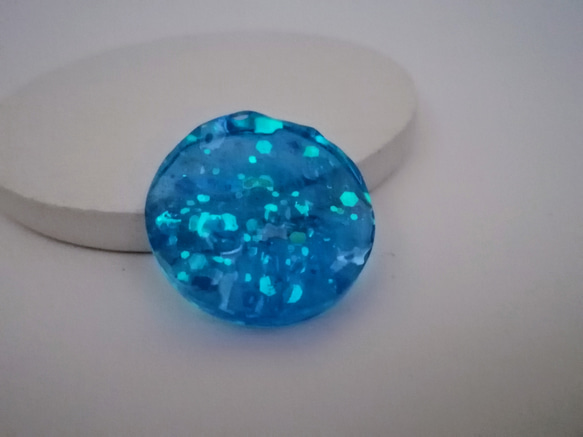 蓄光‪☆暗闇で光る海のコロンとかけら‪(ブルー)☆ / レジン / 海 / 水面 10枚目の画像