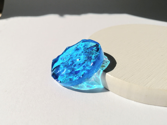 蓄光‪☆暗闇で光る海のコロンとかけら‪(ブルー)☆ / レジン / 海 / 水面 3枚目の画像