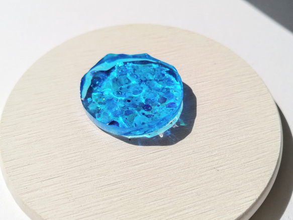 蓄光‪☆暗闇で光る海のコロンとかけら‪(ブルー)☆ / レジン / 海 / 水面 7枚目の画像