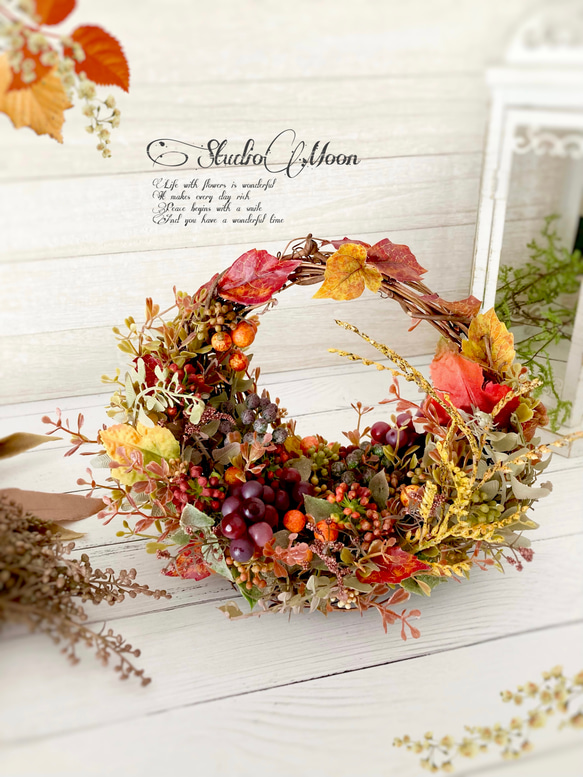 山ぶどうと秋の実かごリース リース 工房 月 通販 14779396｜Creema
