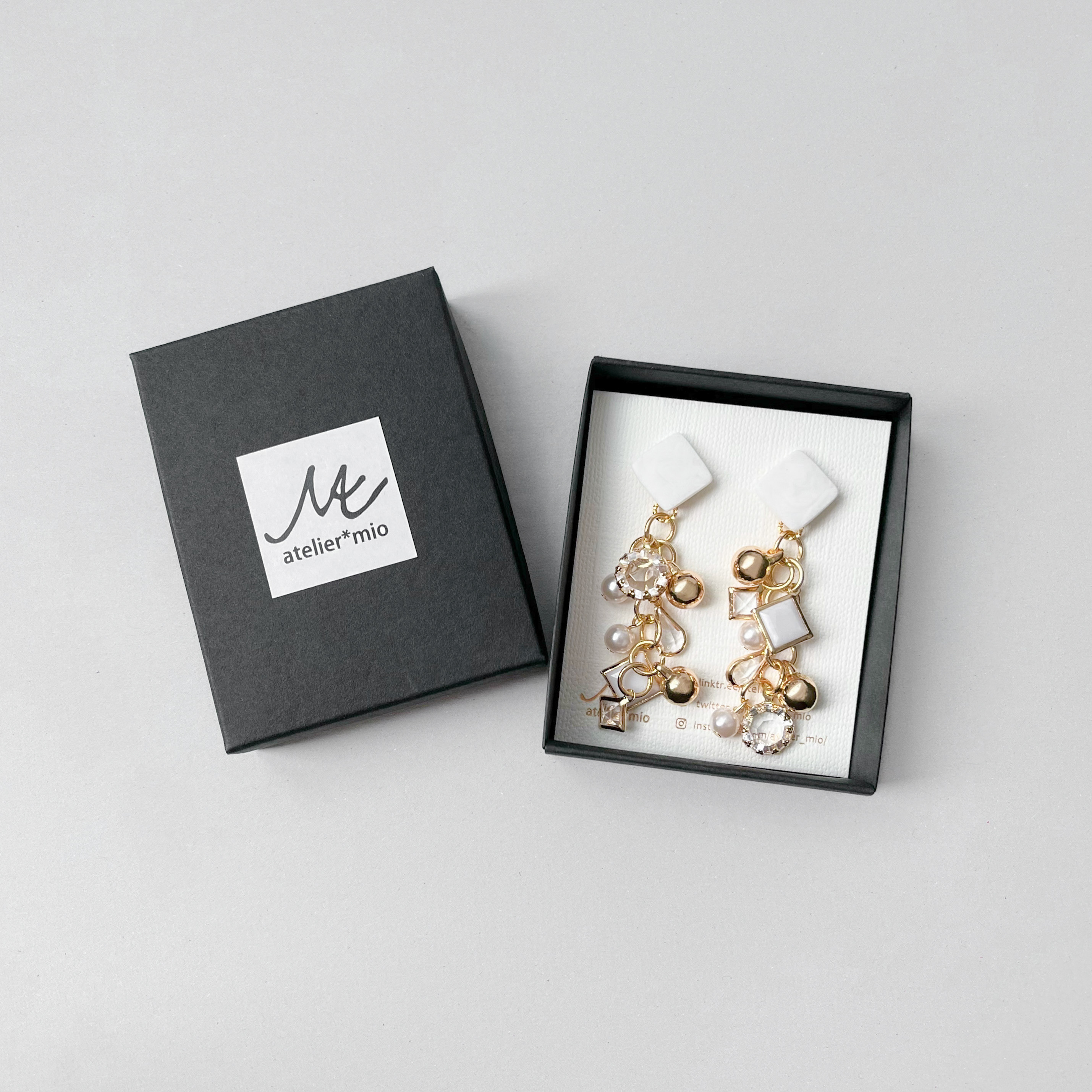 ポリマークレイ × ジュエルチェーン costume jewelry ピアス -white-