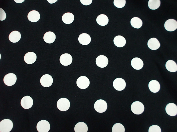 黒地×白水玉柄プリント ポケット４個付きサルエル風パンツ Ｍ～ＬＬサイズ　綿１００％ 7枚目の画像