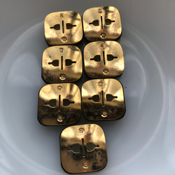 アンティーク ボタン 7個　ビンテージ 昭和 レトロ 個性的 ハンドメイド素材 茶色　ブラウン　ゴールド　ポップ アクセ 3枚目の画像