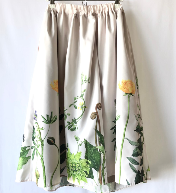 【桜色】「春の植物たち」ボタニカルアートのソフトプリーツスカート【後ろギャザースカート/ゴムウ 6枚目の画像