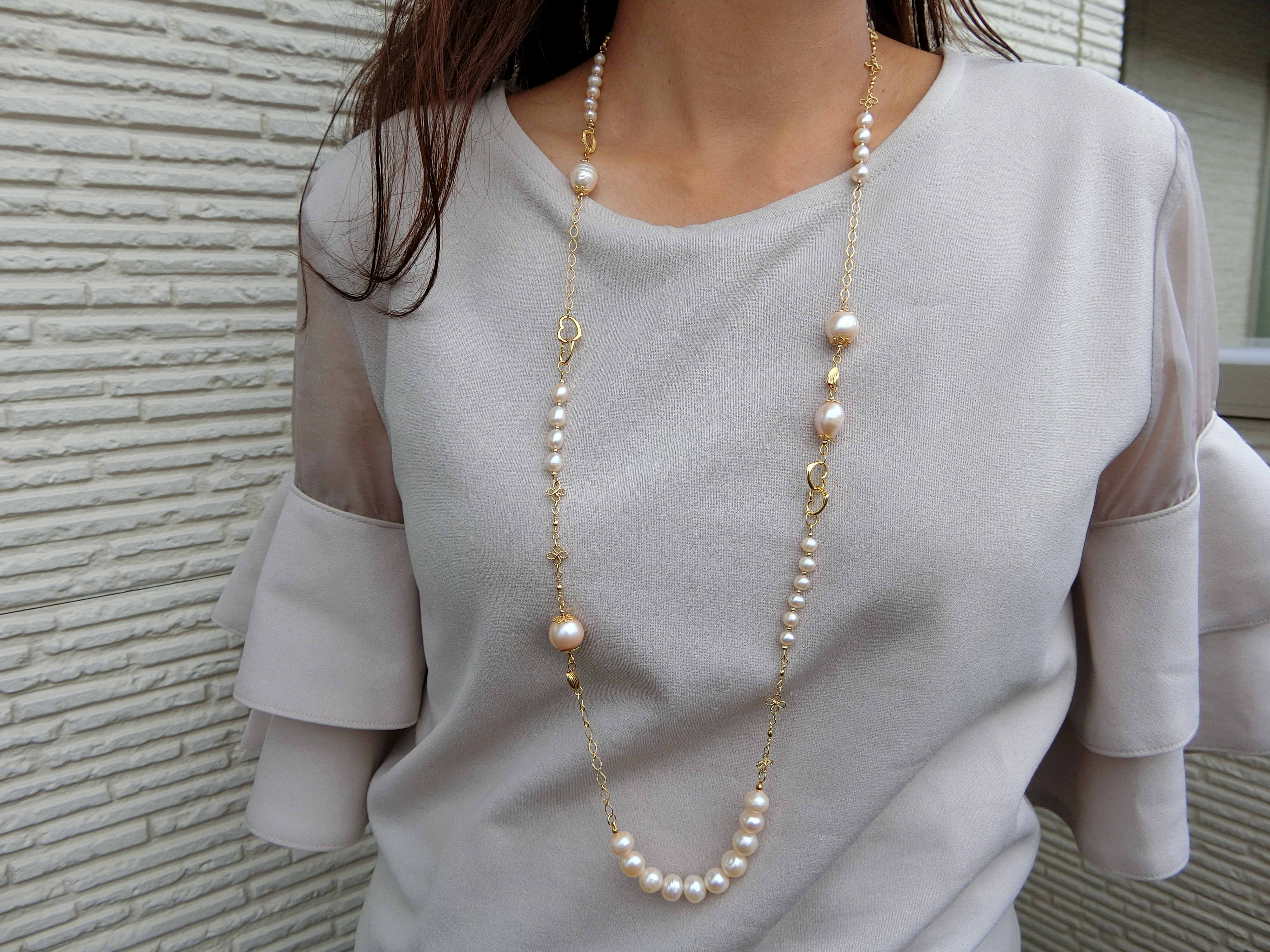 淡水本真珠のロングネックレス・16金仕上げゴールドチェーン