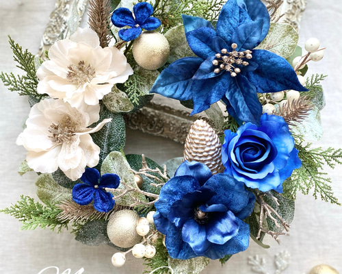 ブルーポインセチア・アネモネ・ローズ シックな大人Xmasリース 33