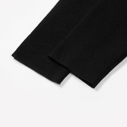 黑色 復古高領內搭毛衣 套頭修身針織衫 精紡客製紗線 細膩柔軟 第5張的照片