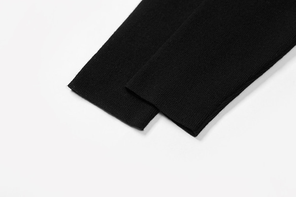 黑色 復古高領內搭毛衣 套頭修身針織衫 精紡客製紗線 細膩柔軟 第5張的照片
