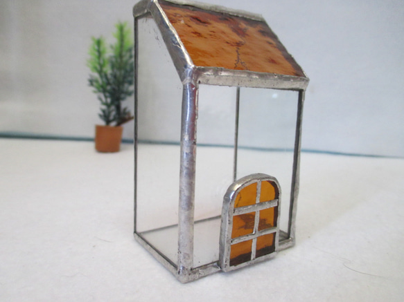 3　ガラスのおうち　ｽﾃﾝﾄﾞｸﾞﾗｽ　オレンジ屋根の家　ミニハウス　 5枚目の画像