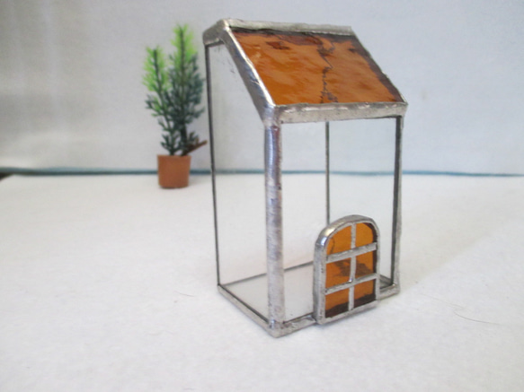 3　ガラスのおうち　ｽﾃﾝﾄﾞｸﾞﾗｽ　オレンジ屋根の家　ミニハウス　 4枚目の画像