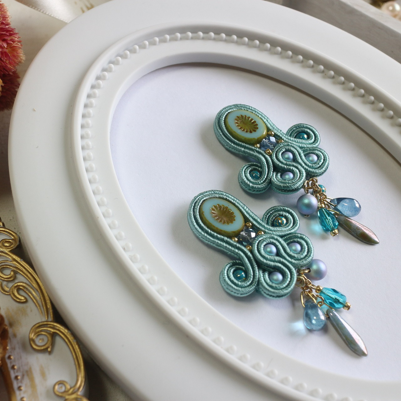 【Evelyn-エヴィリン-】 soutache（ソウタシエ）ピアスorイヤリング ［ライトターコイズ、水色系］