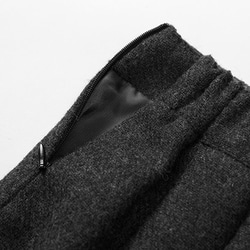 スモークグレー ウール30% 折り紙 ロングスカート 上品 シンプル 後ろウエストゴム 伸縮スカート 見えないファスナー 4枚目の画像