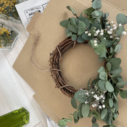 かすみ草とユーカリリース リース うさはな 通販 12364063｜Creema