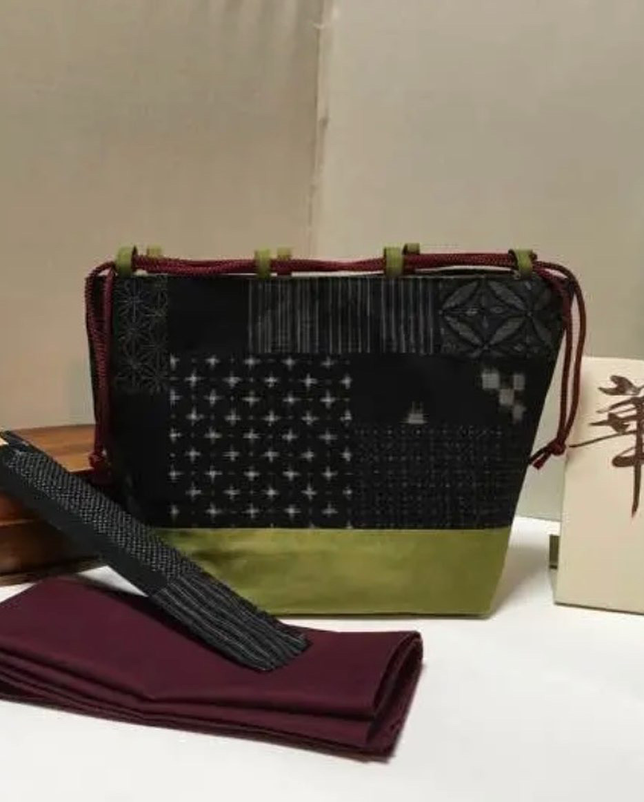 最後1点物　三点ランチセット　お弁当箱入れ巾着（お弁当箱の追加可能）箸袋　風呂敷　パチワーク柄　化粧ポーチ　プレゼント