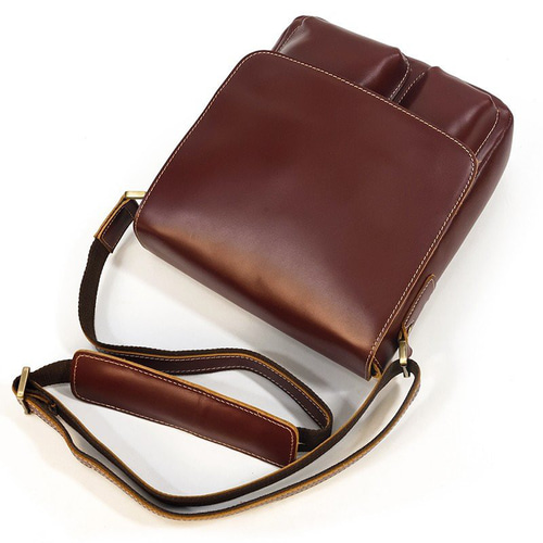 ショルダーバッグ ワンショルダー 斜め掛け 肩掛け メンズ 本革 厳選