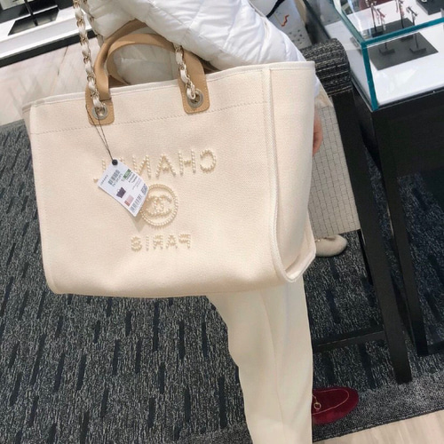 Chanel シャネル トートバッグ トートバッグ nini 通販 14784355 Chanel シャネル トートバッグ トートバッグ nini 通販 14784355