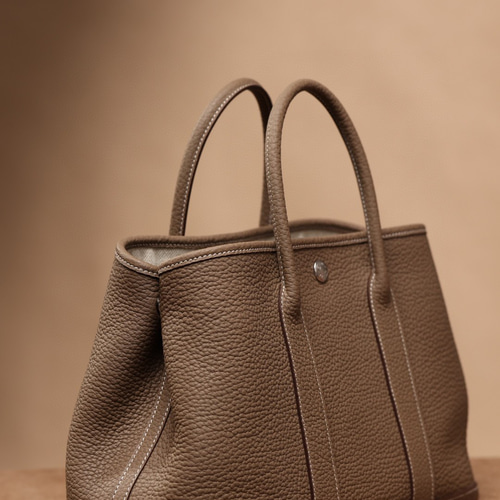 HERMES エルメス ショルダーバッグ グレー - 4500425F0066 HERMES - エルメス HERMES ケリートゥーゴー ショルダーバッグ