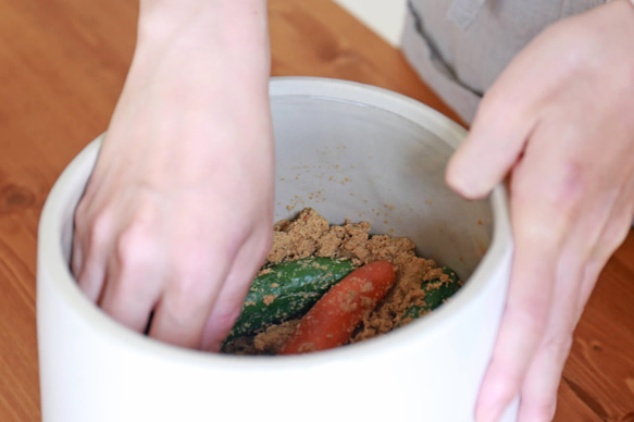 ぬか漬けの秋！【岐阜県多治見産】えんける道具店の甕（かめ）4リットル 3枚目の画像