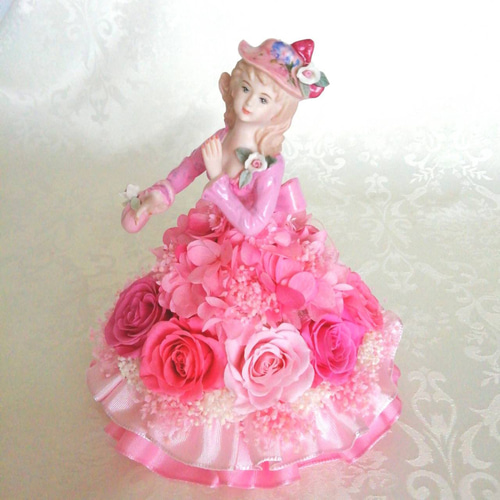 【お見本】ハーフドールアレンジ　プリザーブドフラワー　磁器人形　陶器 手作りキット【 ハーフドール アレンジ トルソー