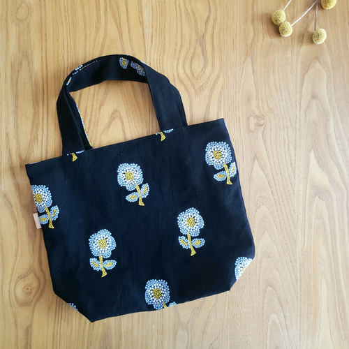 BIGなお花刺繍のトートバッグ│サブバッグ ブラック エコバッグ BIGなお花刺繍のトートバッグ│サブバッグ ブラック エコバッグ
