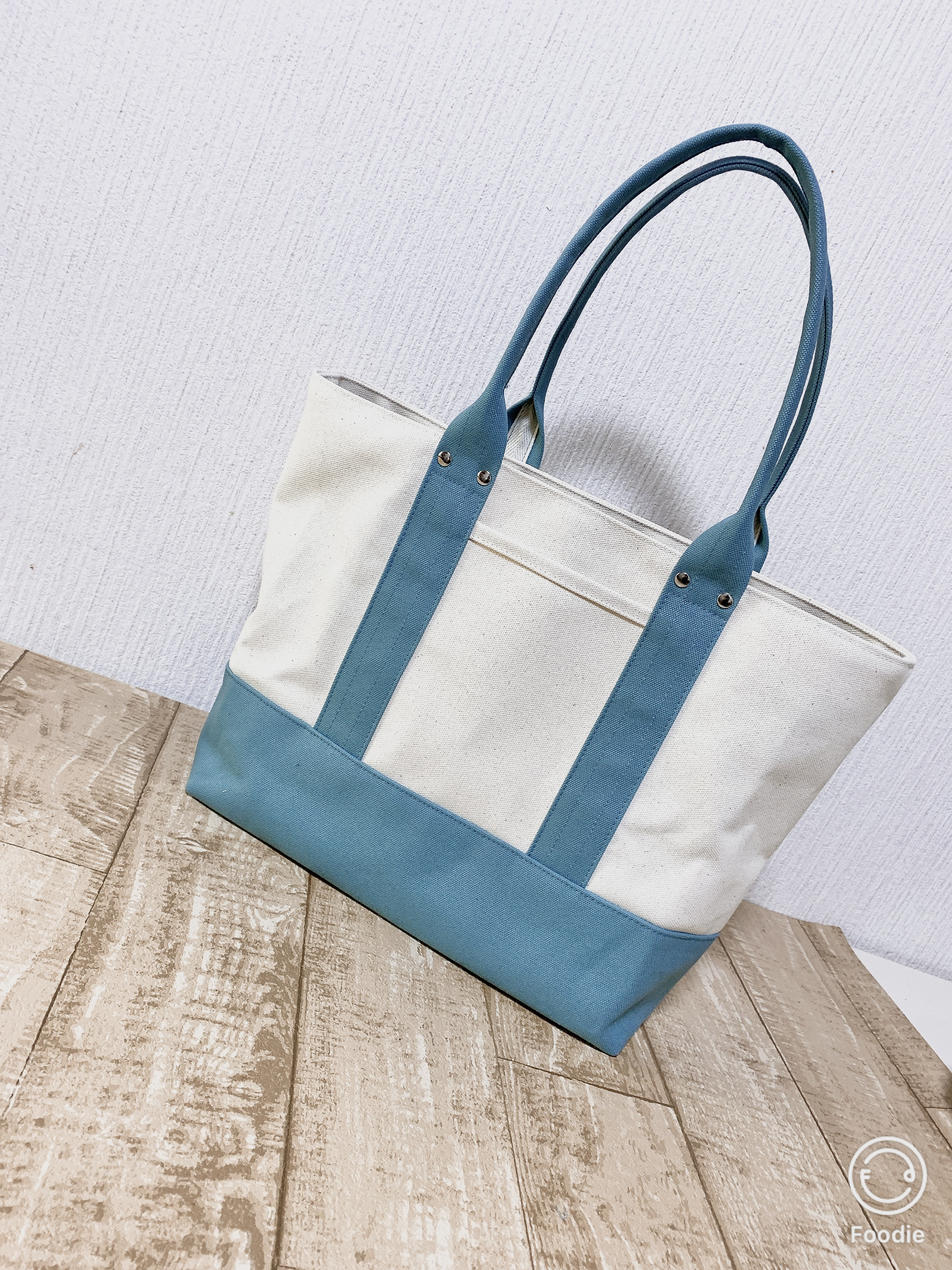 仕切りでスッキリ帆布トートバッグL（ブルーグレー×キナリ） 6,716円