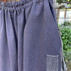 【着物リメイク】裾タックのゆったりパンツ/細縞/綿 4枚目の画像