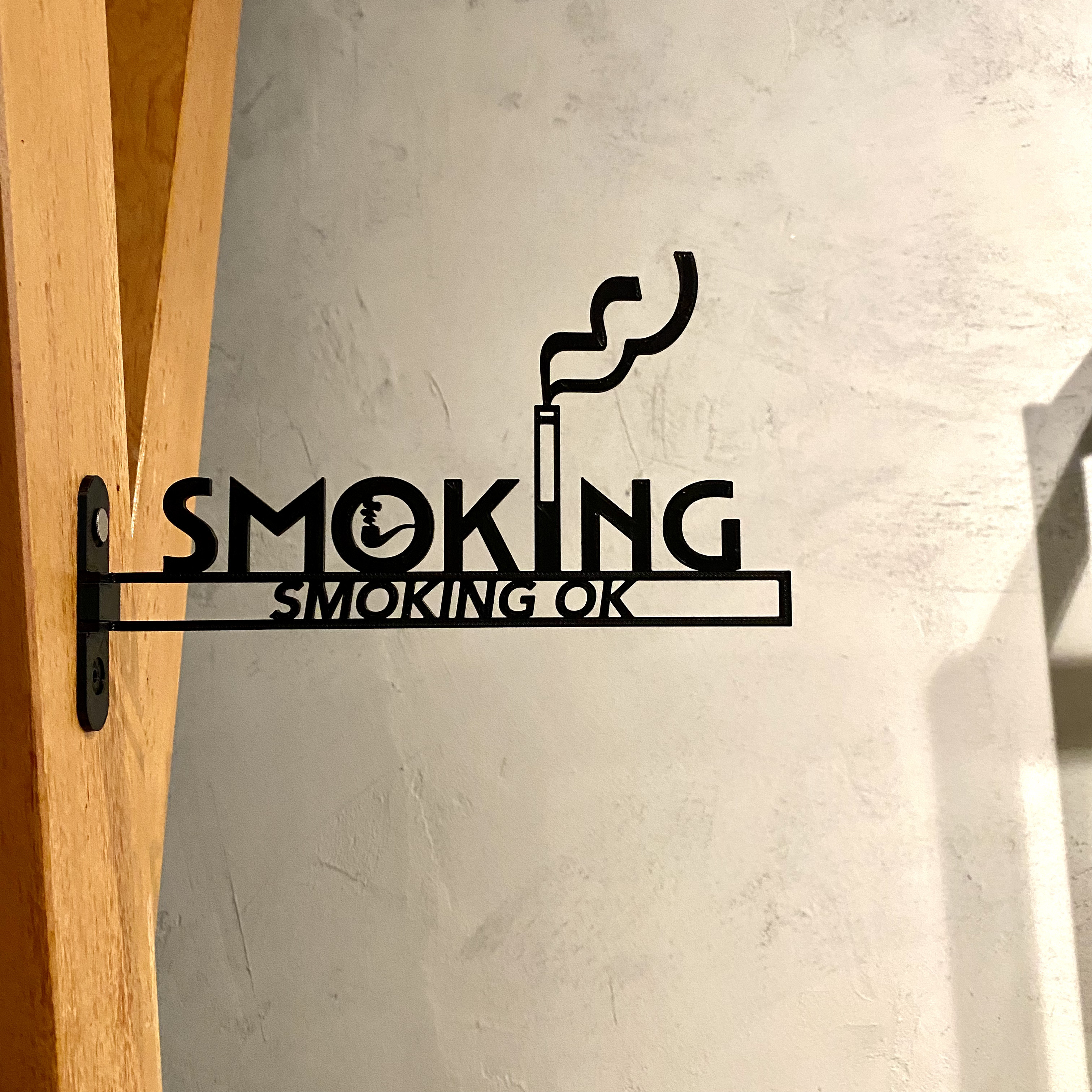 『SMOKING（喫煙所/喫煙室）』_サイン/看板/ルームプレート/案内板_010