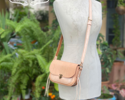 SALE!】レザーポシェット・レディースショルダーバッグ・ヌメ革