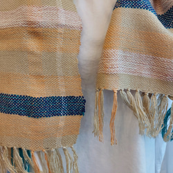 手織り　ウールとシルクのやさしいマフラー　作品2207 3枚目の画像