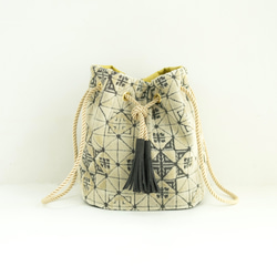 Mt. Kinka Drawstring &lt;未漂白黑色 Kilim 圖案&gt; 2Way 單肩包 Pile Jacqua 第2張的照片