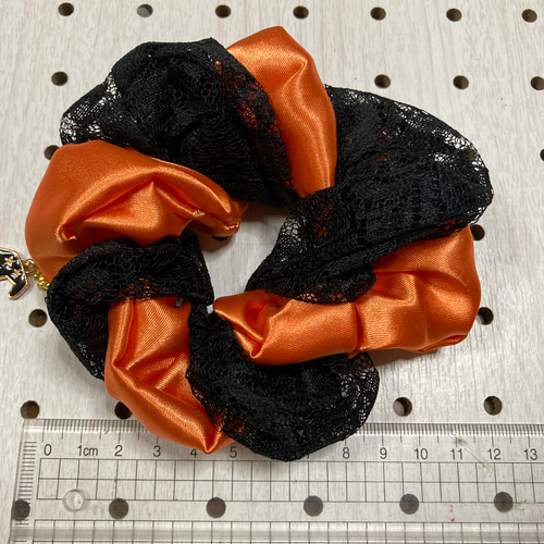 ハロウィンシュシュ ツイスト シュシュ nyannyanhirorin 通販 14788803