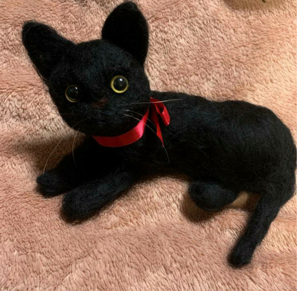 〔注文製作〕羊毛フェルトハンドメイド黒猫ちゃん 1枚目の画像