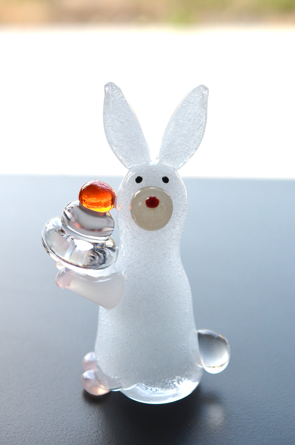 玻璃生肖兔年 2023（麻糬和兔） 第3張的照片
