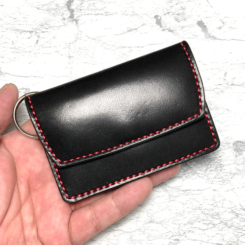 さりげない個性を楽しむ機能的なミニ財布｜キーリング付き