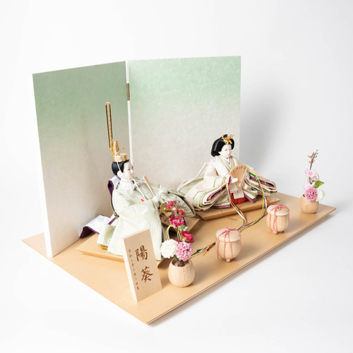 ことのひな人形（0345）（だいち）平台｜行燈付き｜コンパクトな雛人形