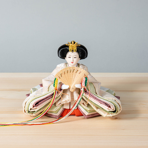 ことのひな人形（0345）（だいち）平台｜行燈付き｜コンパクトな雛人形