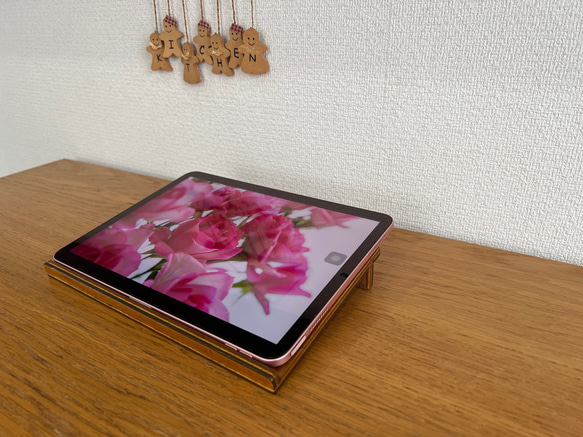 送料無料♪　ノートパソコンスタンド　タブレットスタンド　 デスクワーク　便利雑貨♬ 1枚目の画像