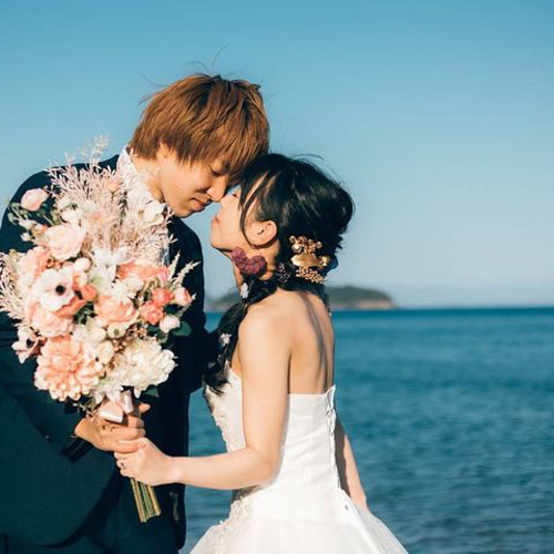 花冠　ゴールドフラワー　ヘッドドレス　卒業式、成人式、前撮り　結婚式 花冠 ゴールドフラワー ヘッドドレス 卒業式、成人式、前撮り 結婚式