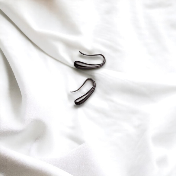 ピアス フック 18K シルバー925 雫 ディアドロップ シンプル 小さめ アレルギー対応 仕事 プレゼント 9枚目の画像