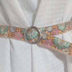 インド刺繍リボンの丸バックルベルト 2枚目の画像
