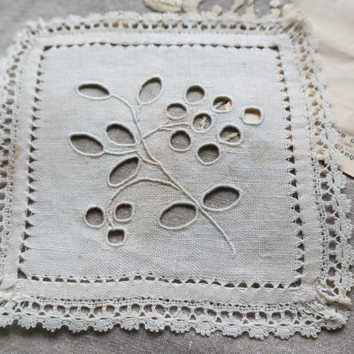 フランスアンティーク リボン モノグラム イニシャル 刺繍