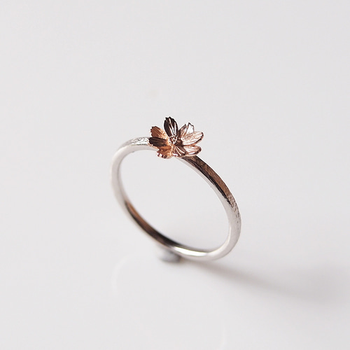 K18プラチナ色褪せないジュエリー秋桜コスモスの指輪｜受注生産