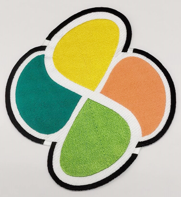 ほぼ実物大〕高齢運転者標識 刺繍ワッペン ワッペン・アップリケ けむ