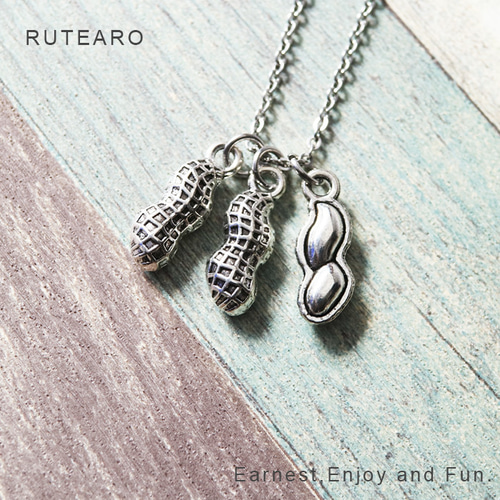 隕石ゲベルカミルペンダント