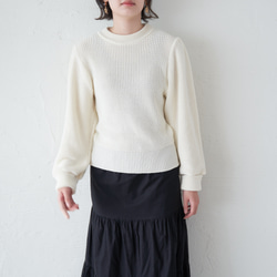 Morino Gakko 可水洗強效棉袖豐盈針織衫（白色） 第12張的照片