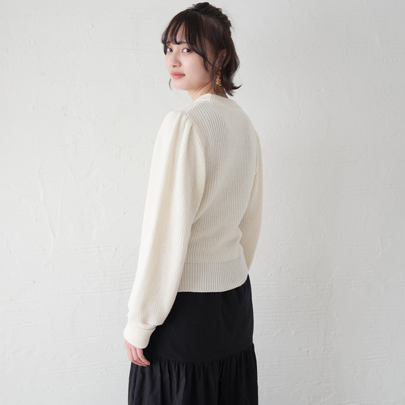Morino Gakko 可水洗強效棉袖豐盈針織衫（白色） 第2張的照片