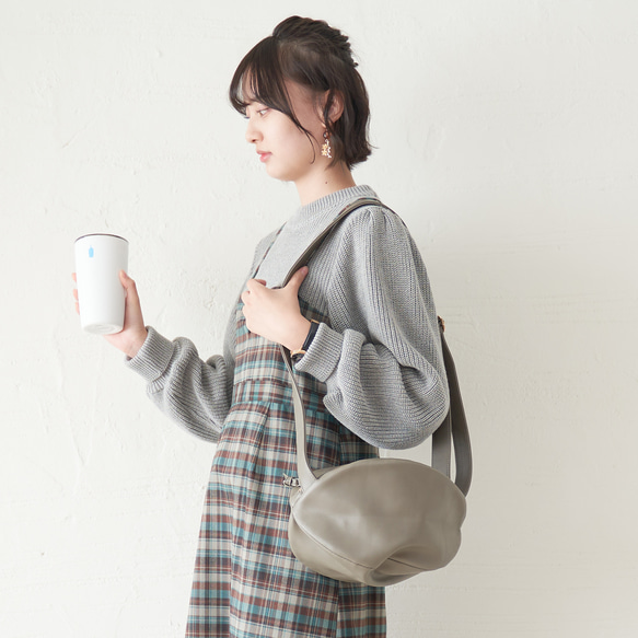 Morino Gakko 可水洗強效棉袖豐盈針織衫（灰色） 第8張的照片