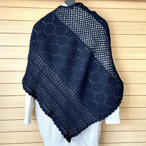 手編みショール・国産ウールで編んだ変わり大判ショール・黒【防寒小物