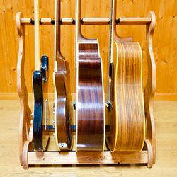 【24時間以内に発送】手作り木工　木製ギタースタンド （チーク） ４本掛け 3枚目の画像